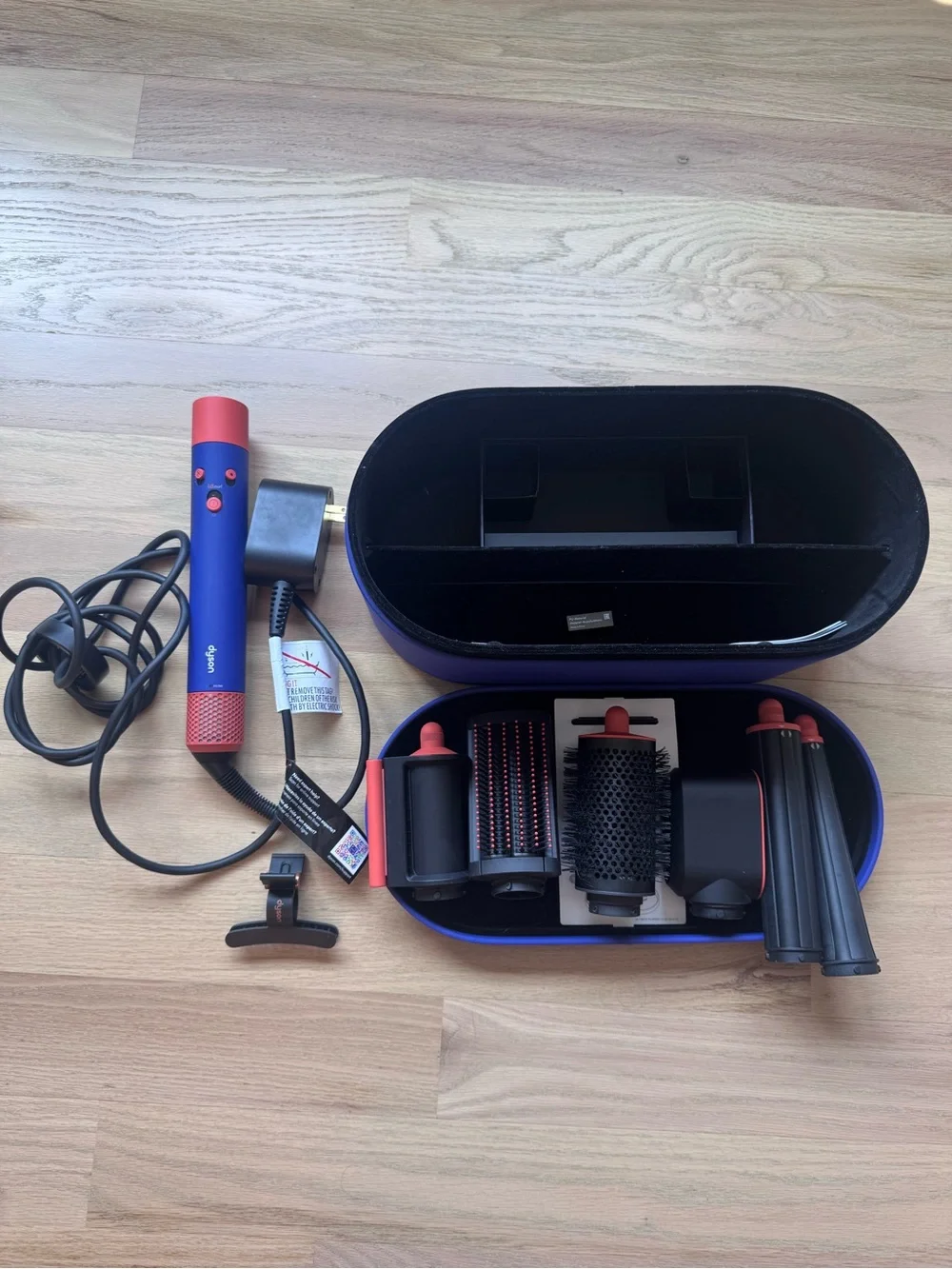 Dyson Airwrap i.d. multi styler and dryer straight + wavy